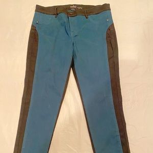 Women’s New York & Co   Leggings SIZE 10